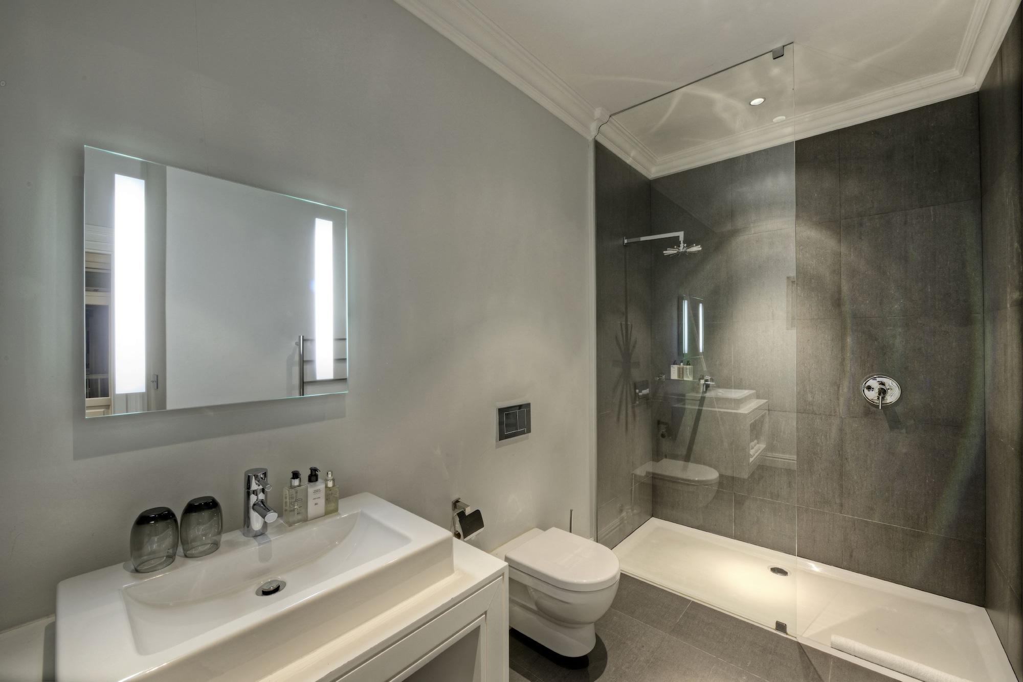 Three Boutique Bed & Breakfast Cape Town