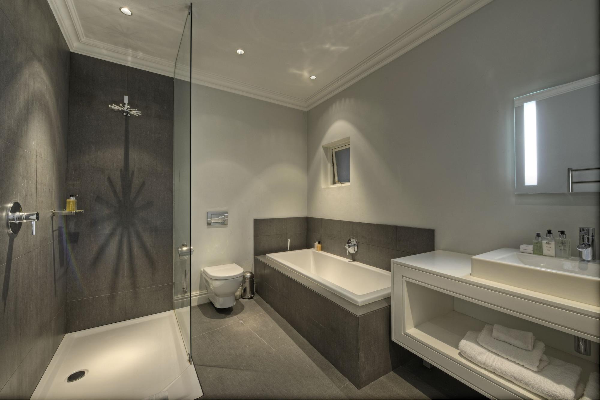 Bed & Breakfast Three Boutique 4*